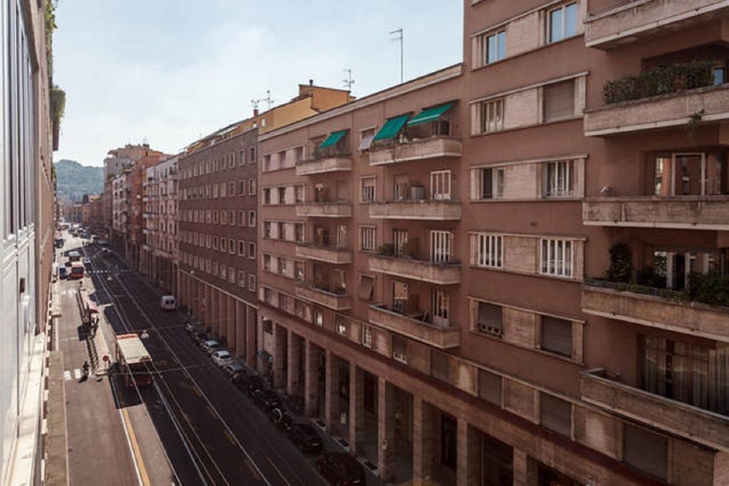 Riva Reno Apartments Bologna Exterior photo
